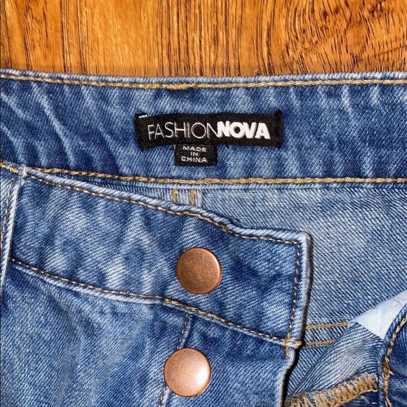 denim shorts - Picture 2 of 6